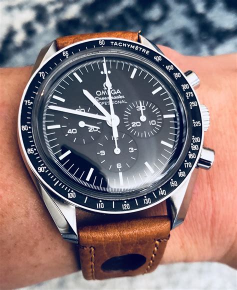 speedmaster professional moonwatch